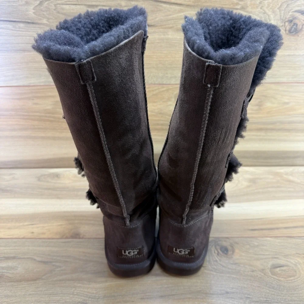 UGG Bailey Button Tall Boots Womens 9 Dark Brown Suede Shearling Fur Lined Cozy